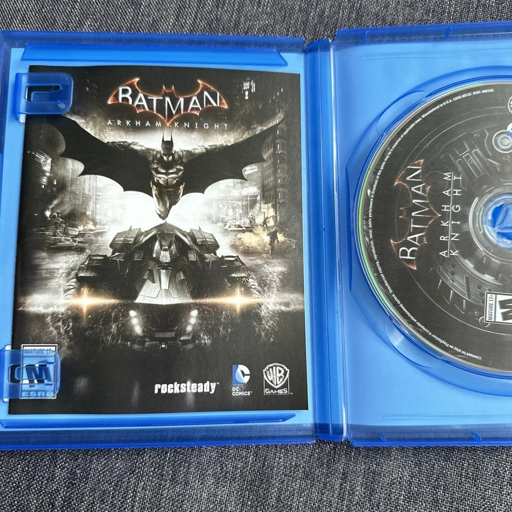 Batman: Arkham Knight (PlayStation 4, 2015) MINT CONDITION COMPLETE